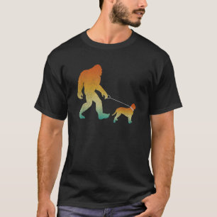 Bigfoot Walking Dogue de Bordeaux Funny Sasquatch T-Shirt
