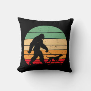 Bigfoot Walking German Shorthaired Pointer Dog Vin Cushion
