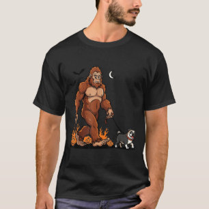 Bigfoot Walking Pug Halloween Dog Sasquatch Funny T-Shirt