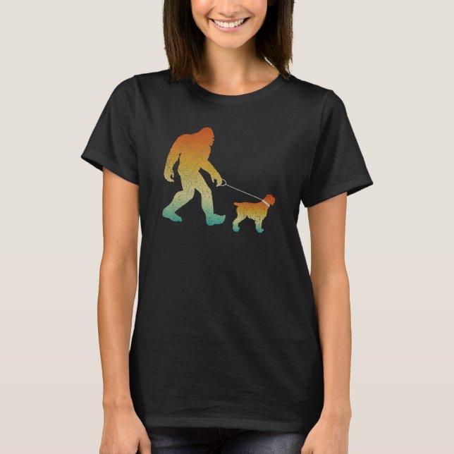 Bigfoot Walking Spinone Italiano Funny Sasquatch P T-Shirt (Front)