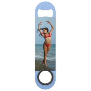 Bikini Model Dancing Thunder_Cove