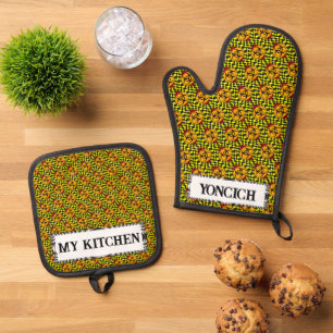 Biohazard Design by Kenneth Yoncich Oven Mitt & Pot Holder Set