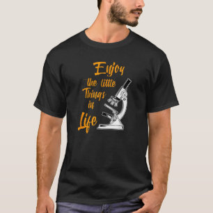 Biologist Microscope Laboratory Funny Biology Pun T-Shirt