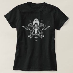 Biomechanical alien drone / alien squid v4.1 T-Shirt