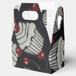 Birthday, celebrations/Favour Box, Gable 4x2.5x5 Favour Box