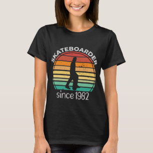 Birthday Gift Skateboarder Born 1982 T-Shirt