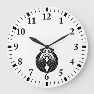 Bisected crane-shaped paulownias large clock