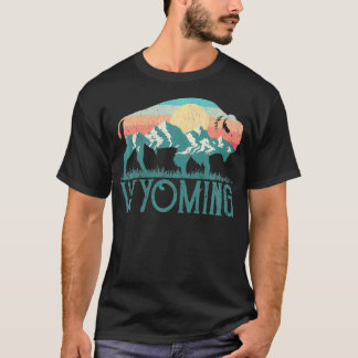 Bison Buffalo Retro Mountains WY Wyoming  T-Shirt