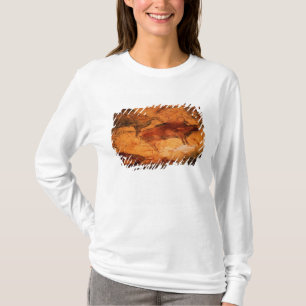 Bison from the Caves at Altimira, c.15000 BC T-Shirt