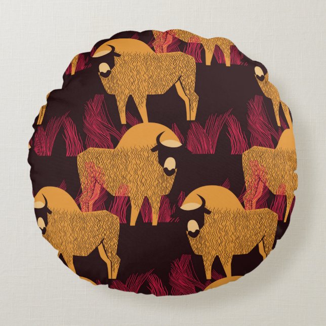 Bison in a field in high grass seamless pattern round cushion (Front)