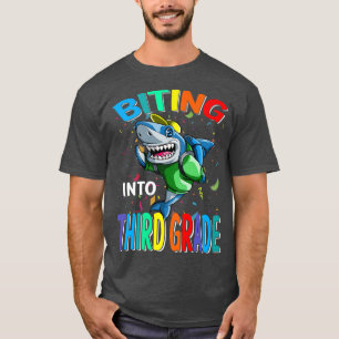 Biting Into Third Grade Back To School Shark Premi T-Shirt