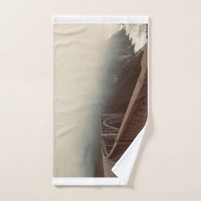 Bixby Bridge Big Sur California towel (Hand Towel)
