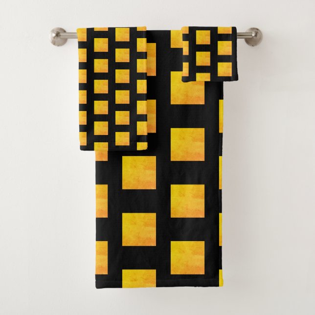 Black and Faux Gold Grunge Pattern Bath Towel Set (Insitu)