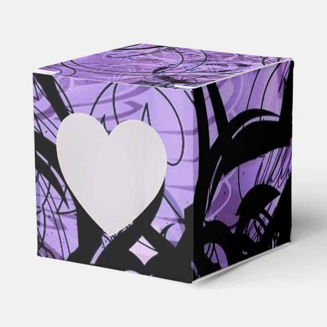 Black and Purple Pattern Heart Favour Box (Front Side)