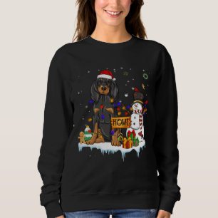 Black And Tan Coonhound Dog With Santa Hat Christm Sweatshirt