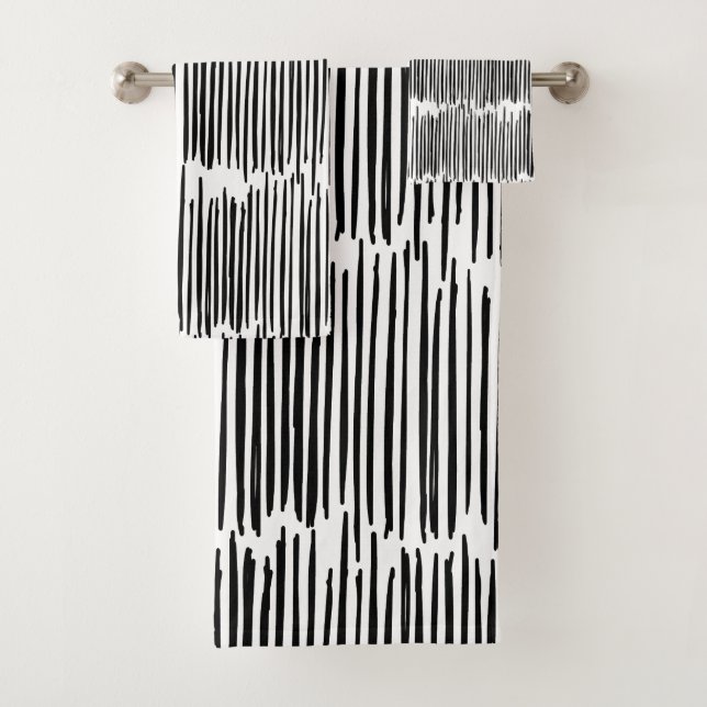 Black and White Abstract Stripe Pattern Bath Towel Set (Insitu)