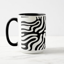 Black and White Abstract Wavy Pattern