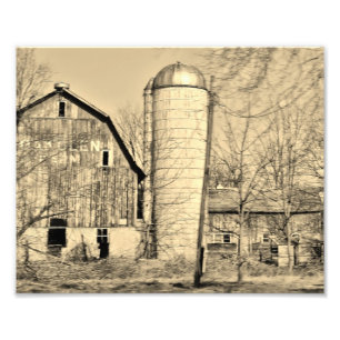 Black and White Barn 10x8 Photographic Print