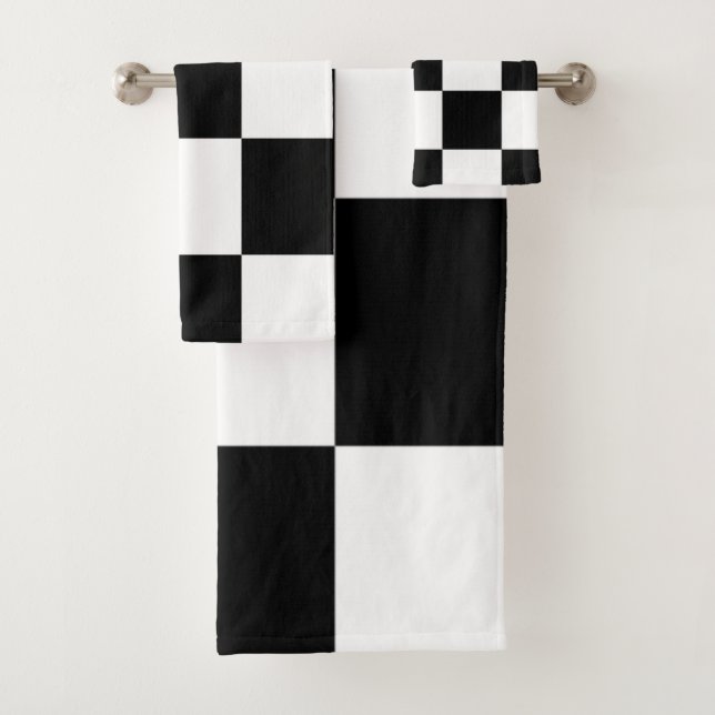 Black and white  bath towel set (Insitu)