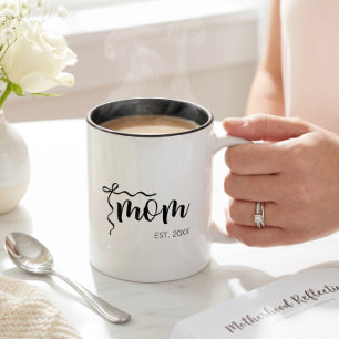Black and White Bow Script Mum Established Elegant Two-Tone Coffee Mug