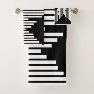 Black and white broken lines stacked bath towel set