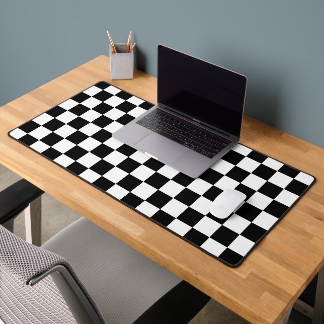 Black and white checkerboard pattern  desk mat (Office 2)