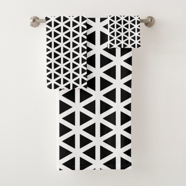 Black and White Chevron Zigzag Pattern Bath Towel  (Insitu)