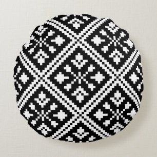 Black and White Christmas Snowflakes Pattern Round Cushion