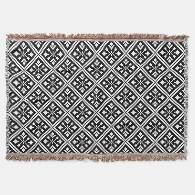 Black and White Christmas Snowflakes Pattern Throw Blanket (Front)