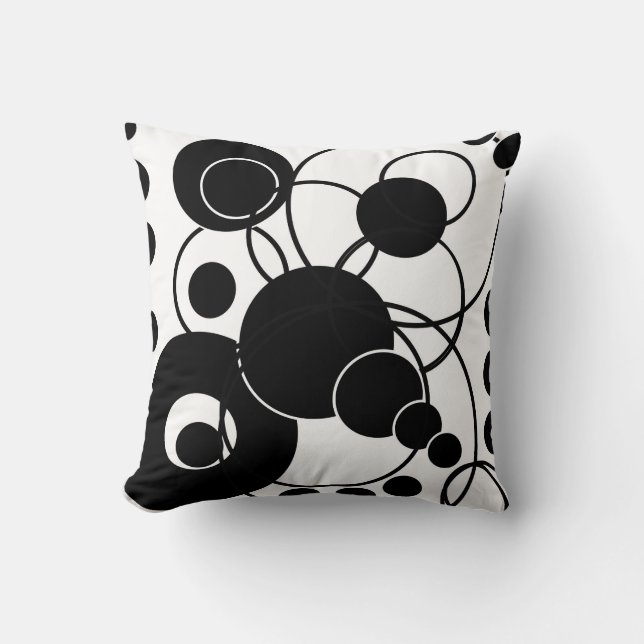 Black and White Circles Cushion (Front)