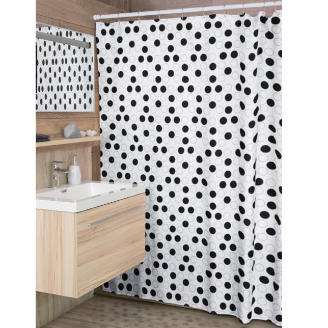 Black and White Circles Shower Curtain (Creator Uploaded)