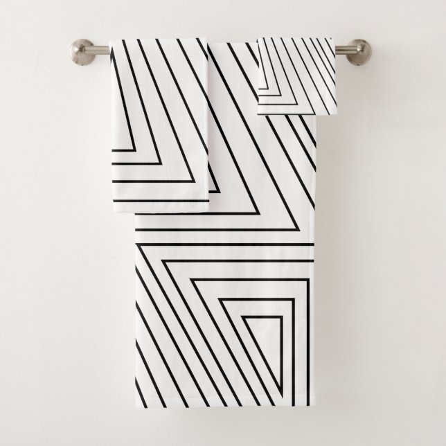 Black and White Concentric Triangle Pattern    Bath Towel Set (Insitu)
