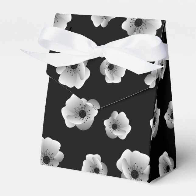 Black and White Elegant Flowers Minimalist Pattern Favour Box (Front Side)