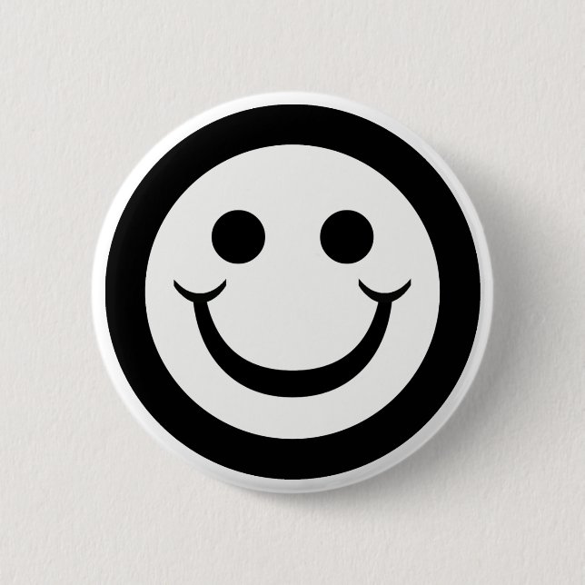 BLACK AND WHITE FACE 6 CM ROUND BADGE (Front)