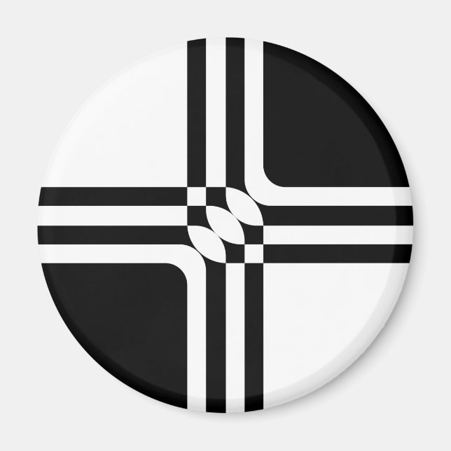 Black and white fantasy magnet (Front)