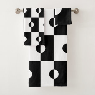 Black and White Geometric Circle Square Pattern Bath Towel Set