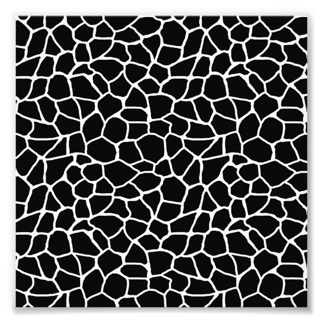 Black and White Giraffe Print Animal Pattern (Front)
