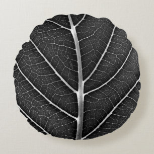 Black and White Glowing Leaf Close-Up Round Cushion