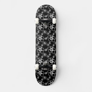 Black And White Hibiscus Hawaiian Pattern Skateboard