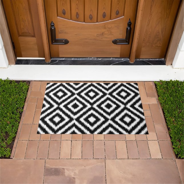 Black And White Ikat Squares Mosaic Art Pattern Doormat (Outdoor)