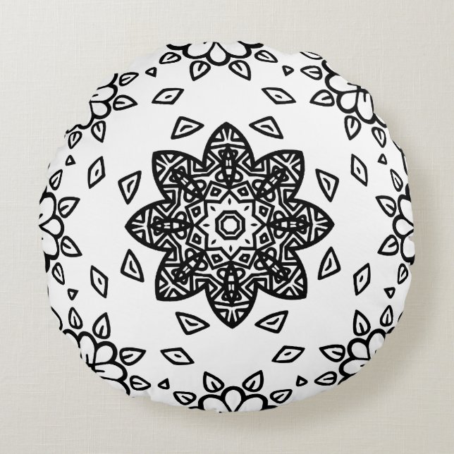 Black and White Mandala Frame Pattern  Round Cushion (Front)