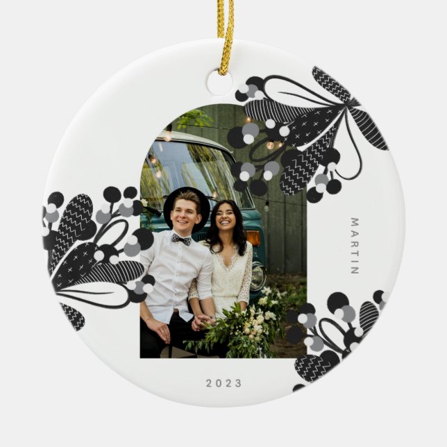 Black and White Mistletoe Couples Christmas Ceramic Ornament (Front)