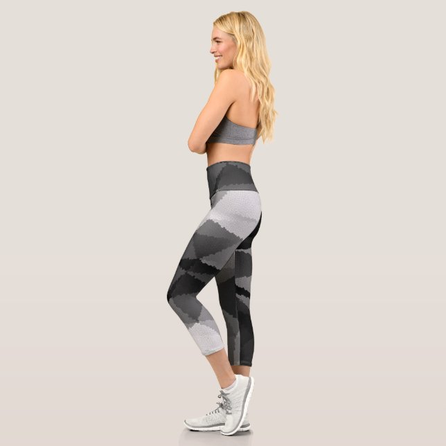 Black and white mosaic pattern capri leggings (Left)