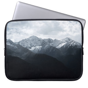 BLACK AND WHITE MOUNTAINS AT DAYTIME LAPTOP SLEEVE