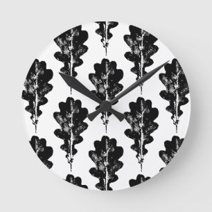 Black and White Oak Leaf Print Pattern Round Clock