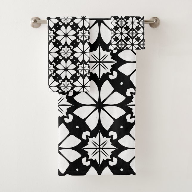 Black and white Pattern Bath Towel Set (Insitu)