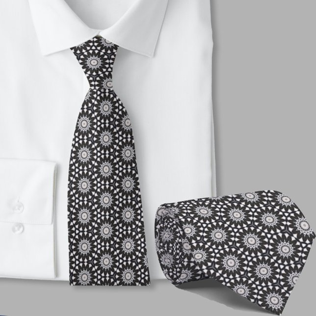 Black and White Pattern Geometric Men's Tie (Creator Uploaded)