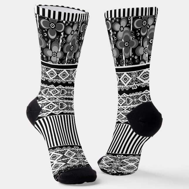 Black and white pattern with lace and patchwork el socks (Angled)