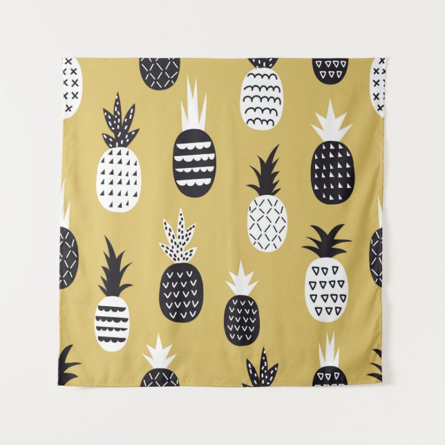 Black and white pineapples seamless pattern tapestry (Front)