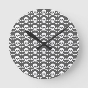 black and white pirate skull round clock